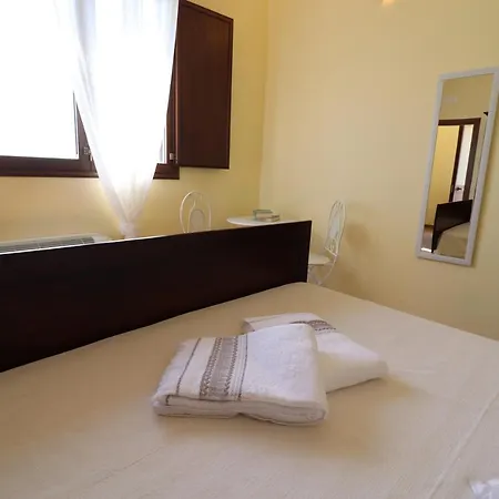 In Bb - Comfort Lime Double Affittacamere Carmiano (Apulia)